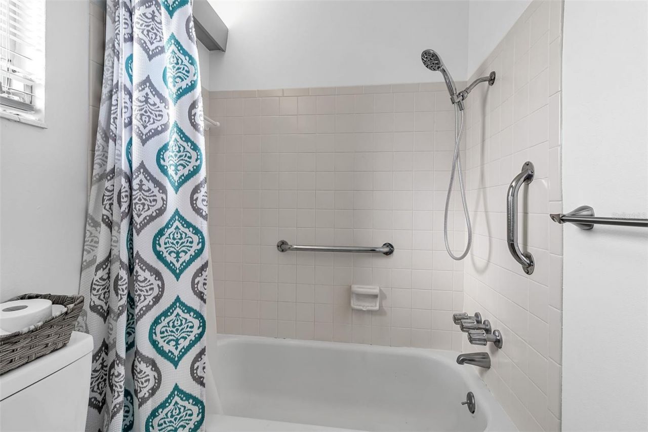 2305 Bayshore Gardens Parkway, Bradenton, FL 34207 Photo