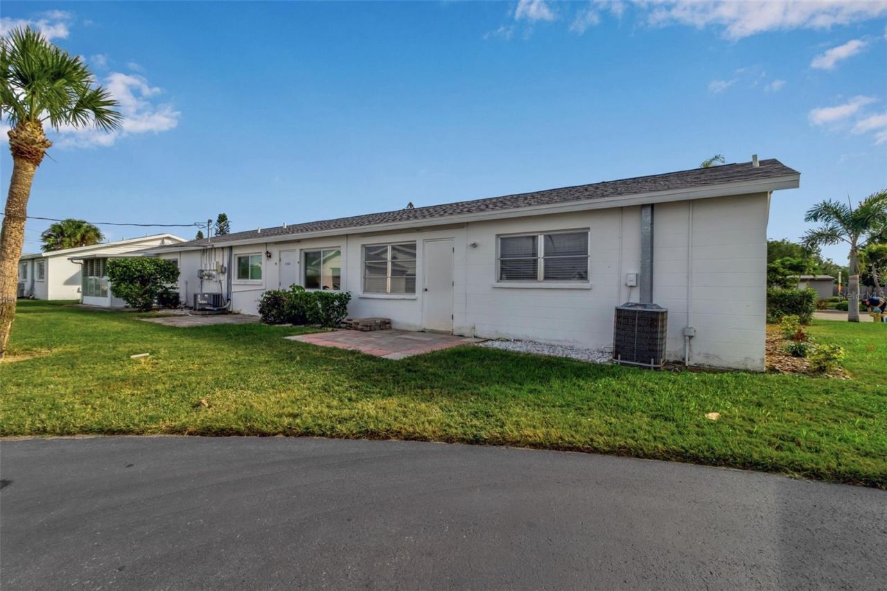 2305 Bayshore Gardens Parkway, Bradenton, FL 34207 Photo