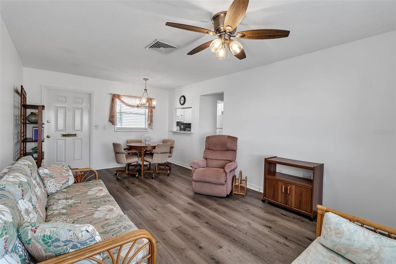 2305 Bayshore Gardens Parkway, Bradenton, FL 34207 Photo