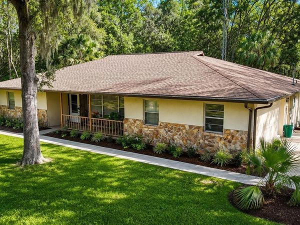 37600 ROLLING ACRES ROAD, LADY LAKE, FL 32159