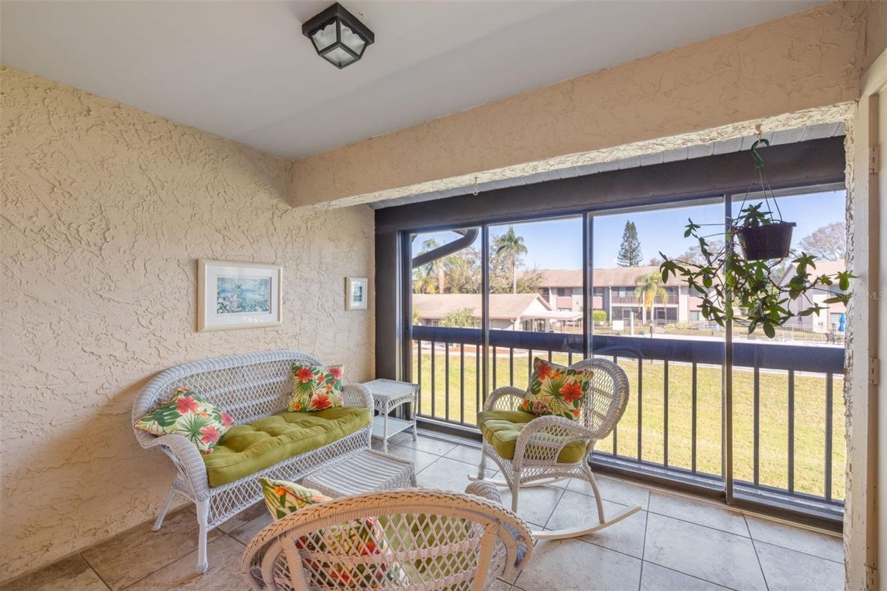 725 83rd Avenue N, Unit 205, Saint Petersburg, FL 33702 Photo