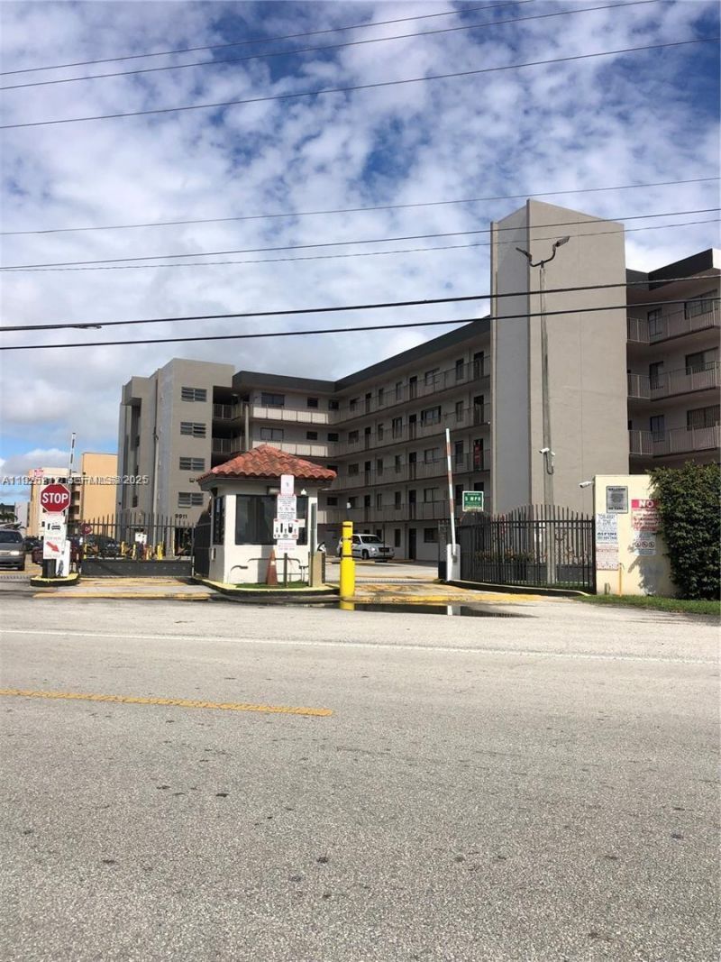 9917 W Okeechobee Rd, Unit 203, Hialeah, FL 33016 Photo
