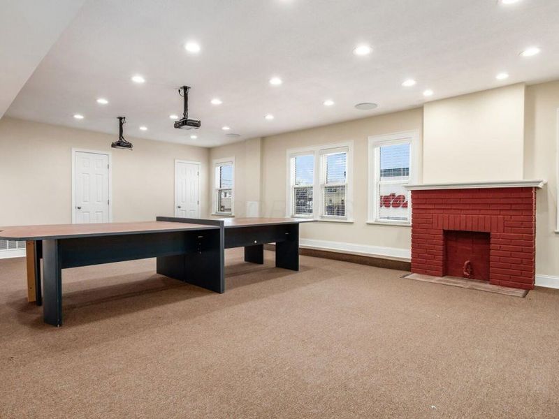 2582 Cleveland Avenue , Columbus, OH 43211 Photo 20