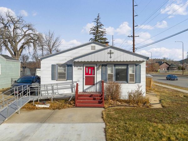 2240 7th Avenue, Rapid City, SD 57702