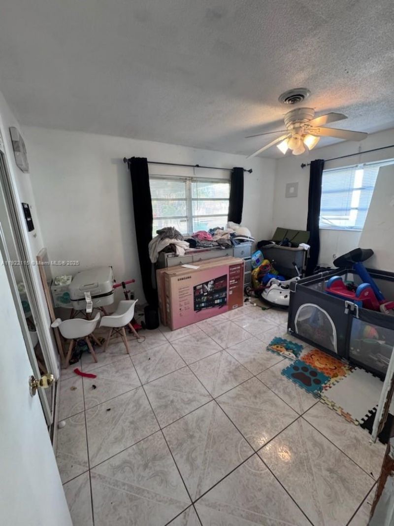 5890 NW 15th St, Sunrise, FL 33313 Photo