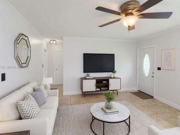 1611 NW 46th St, Tamarac, FL 33309