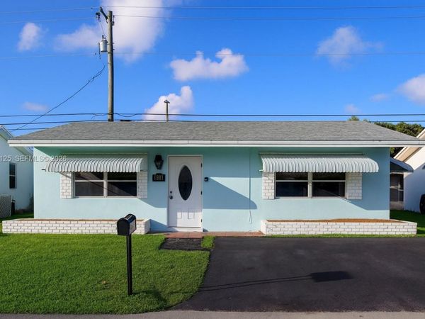 1611 NW 46th St, Tamarac, FL 33309