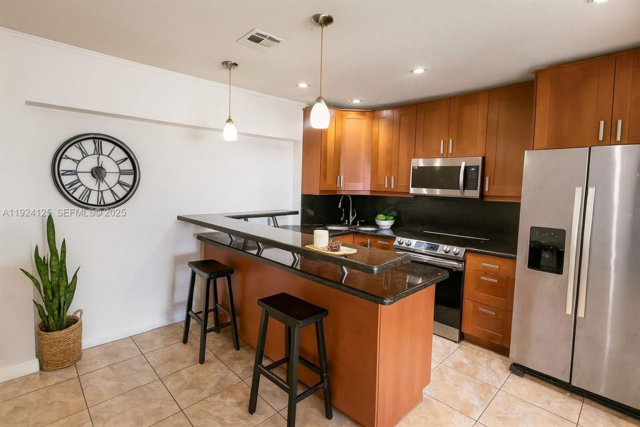 1611 NW 46th St, Tamarac, FL 33309 Photo