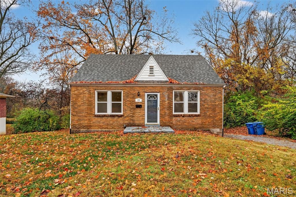 33 S Schlueter Avenue, Saint Louis, MO 63135 Main Photo