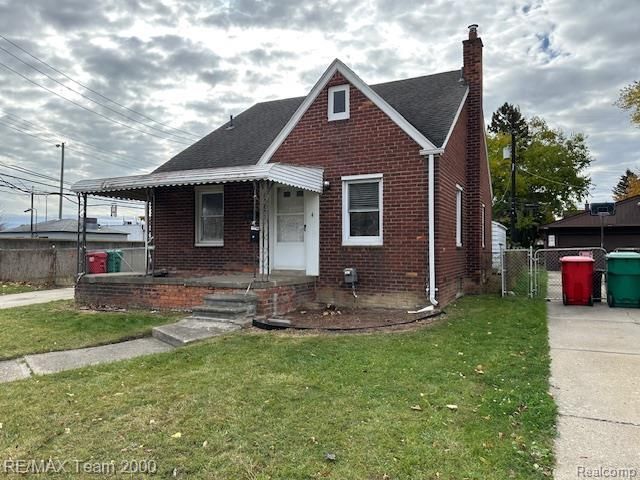 15852 Semrau Avenue, Eastpointe, MI 48021 Main Photo