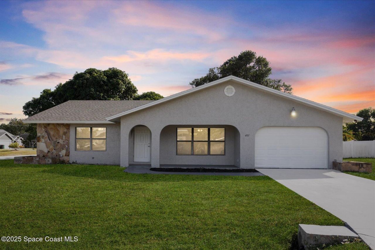 402 SW Sansom Lane, Port Saint Lucie, FL 34953 Photo