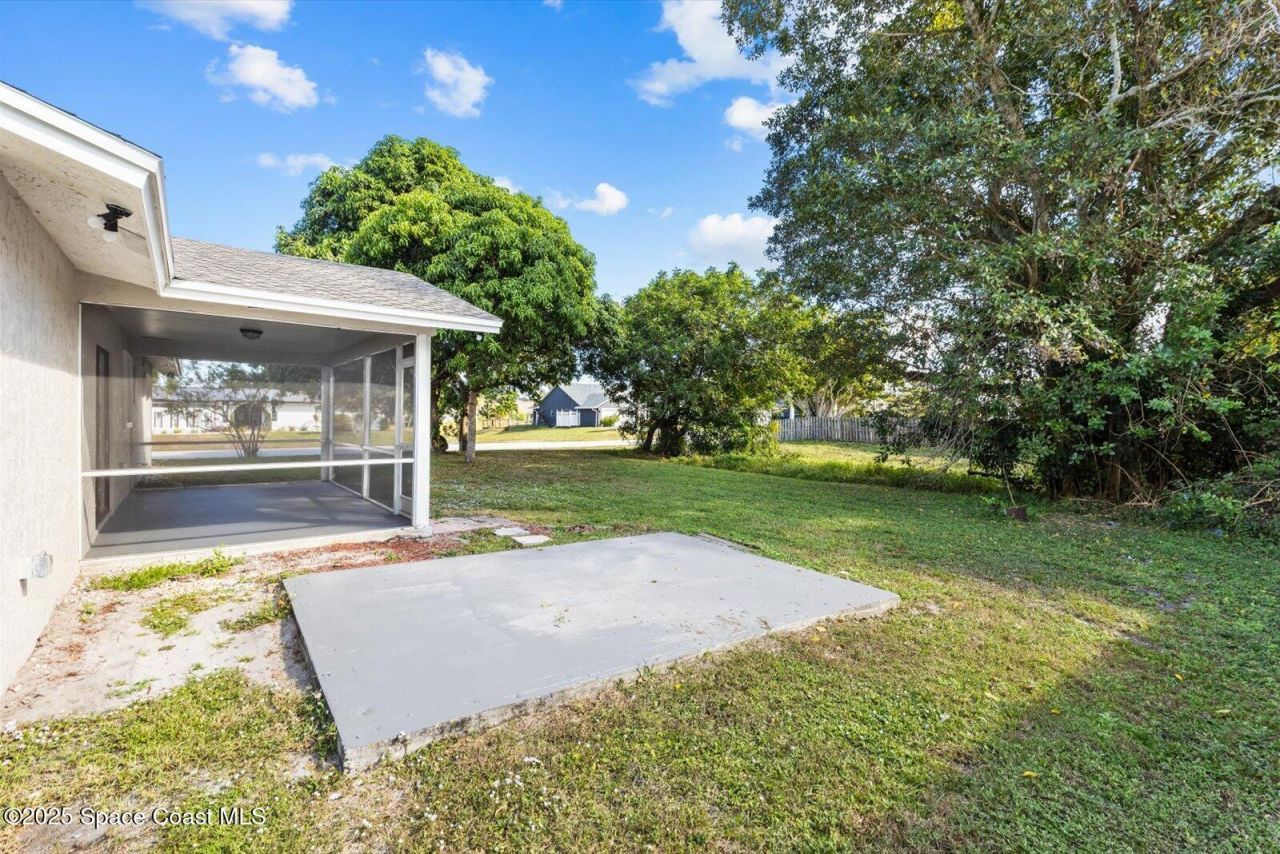 402 SW Sansom Lane, Port Saint Lucie, FL 34953 Photo