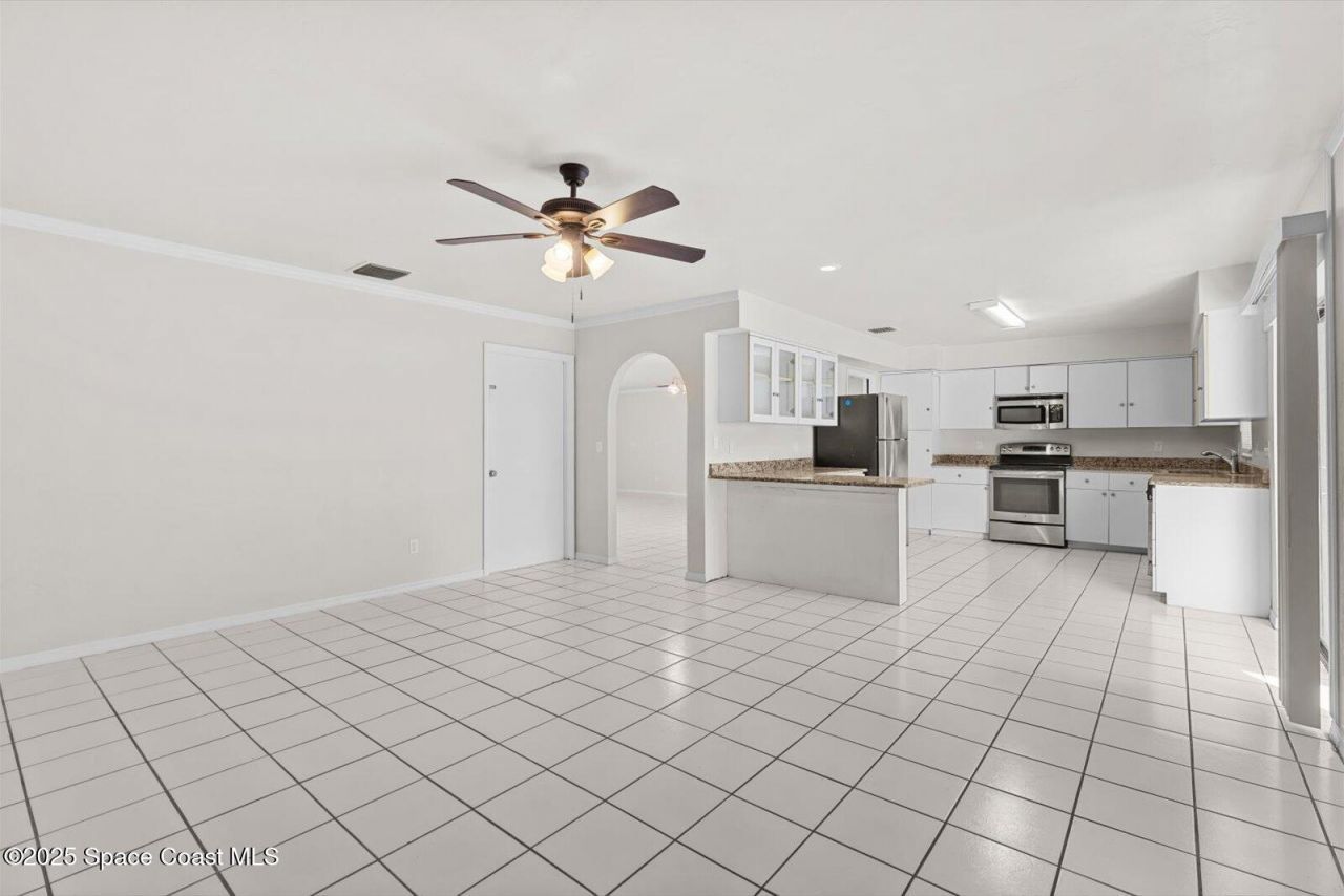 402 SW Sansom Lane, Port Saint Lucie, FL 34953 Photo