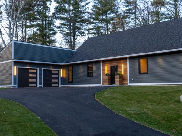 2 Woodside Meadow Road, Kittery, ME 03905