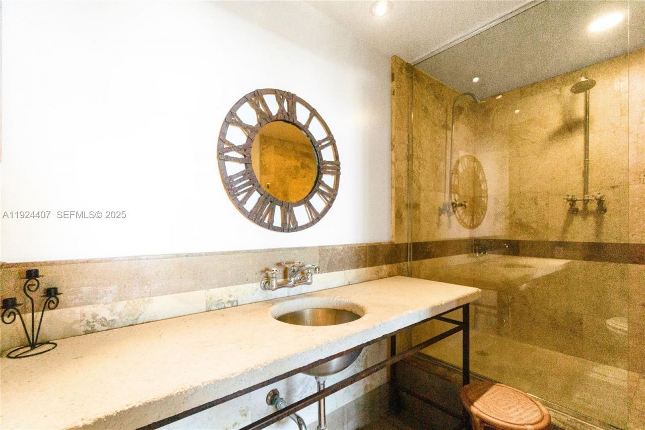 100 Lincoln Rd, Unit PH8, Miami Beach, FL 33139 Photo