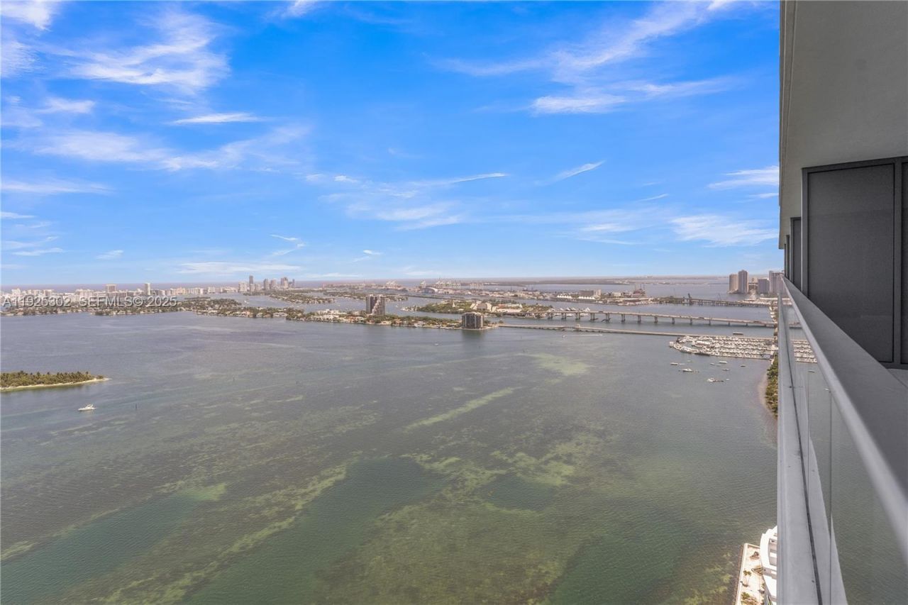 700 NE 24th St, Unit 4402, Miami, FL 33137 Photo