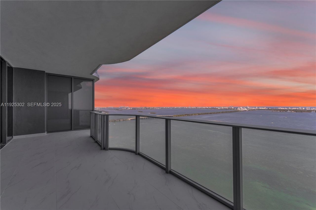 700 NE 24th St, Unit 4402, Miami, FL 33137 Photo