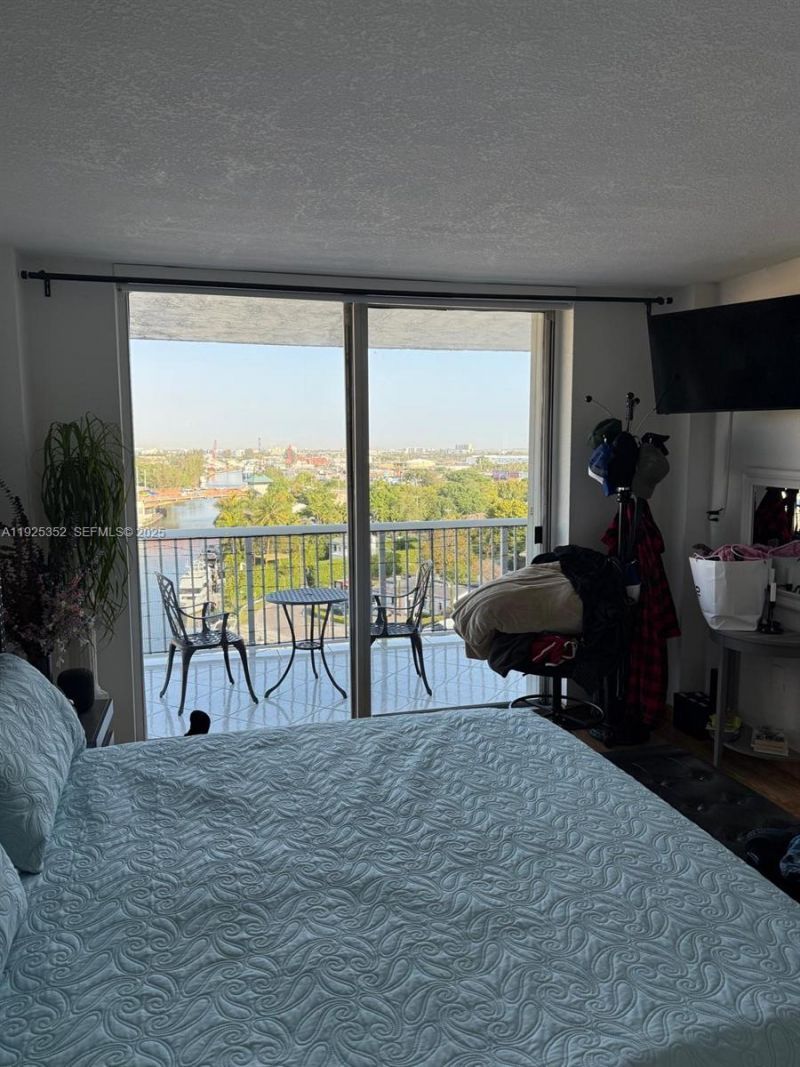 1800 NW 24th Ave, Unit 1004, Miami, FL 33125 Photo