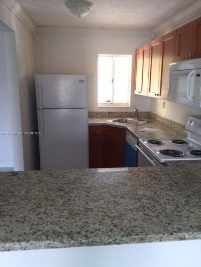 2780 W 76th St, Unit 205, Hialeah, FL 33016 Photo