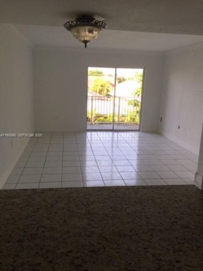 2780 W 76th St, Unit 205, Hialeah, FL 33016 Photo