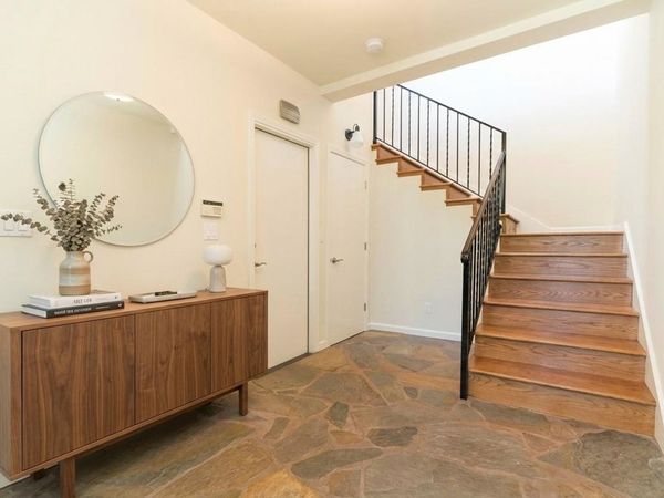 1881 1881 Grand View Drive, Oakland, CA 94618