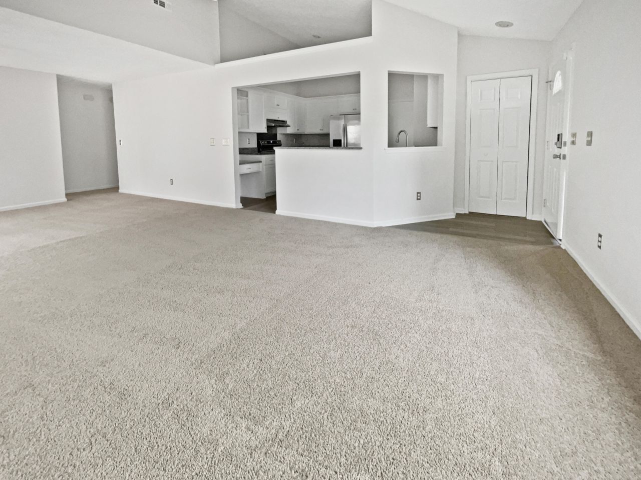 322 Muirfield Parkway Photo 7