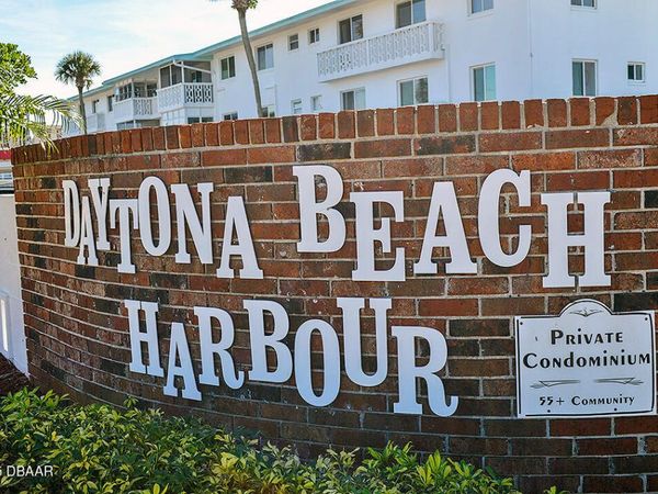 3009 N Halifax Avenue, Unit 33, Daytona Beach, FL 32118
