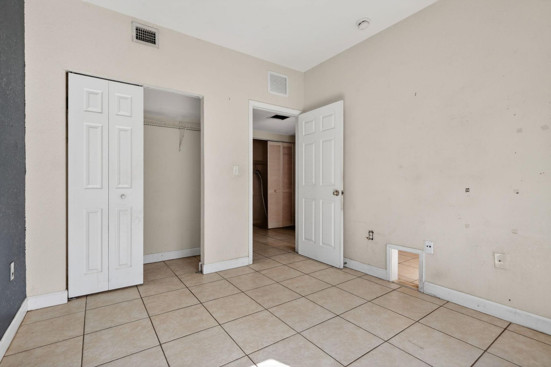 6351 NW 31st Ct, Miami, FL 33147 Photo