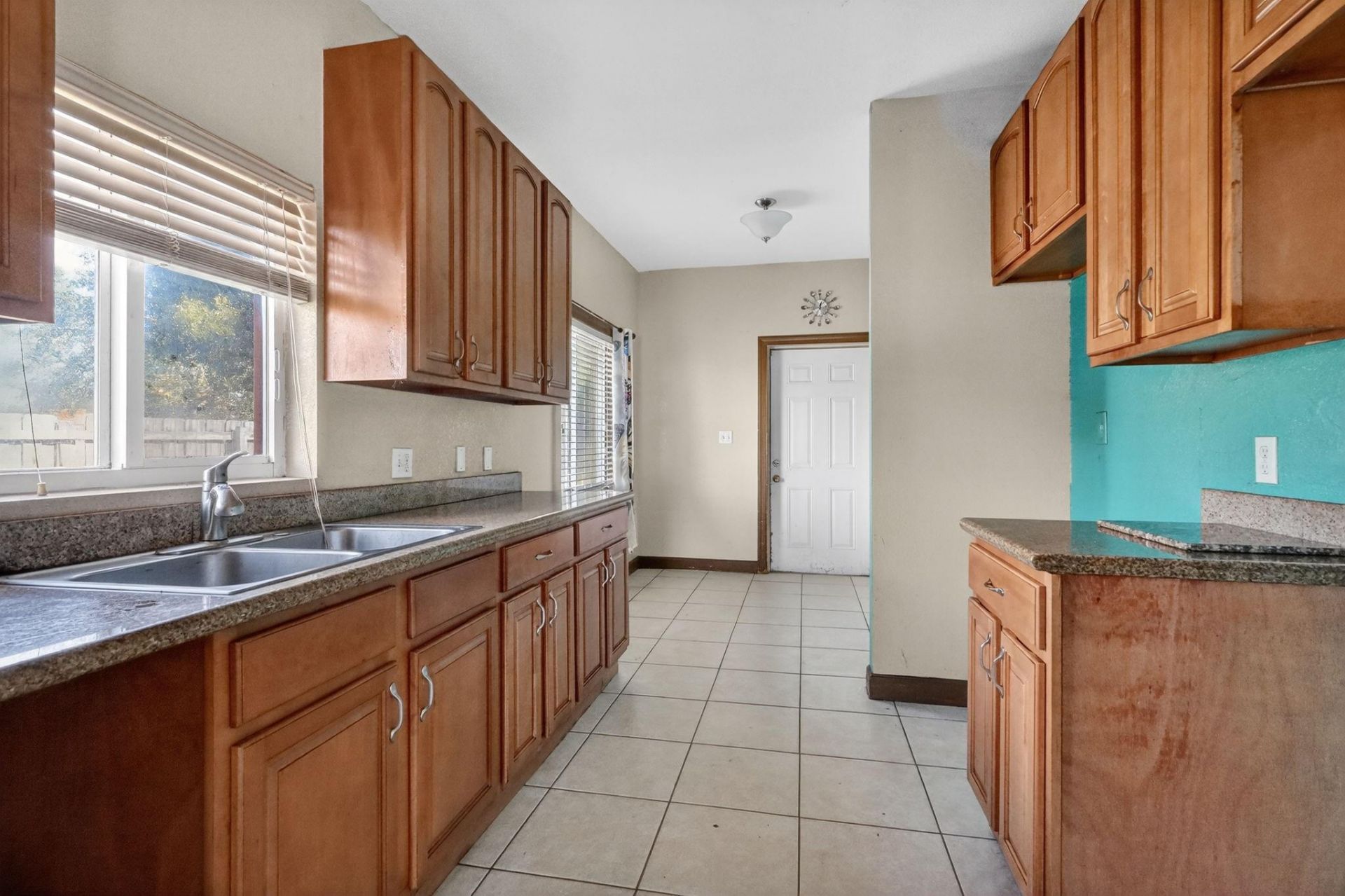 6351 NW 31st Ct, Miami, FL 33147 Photo