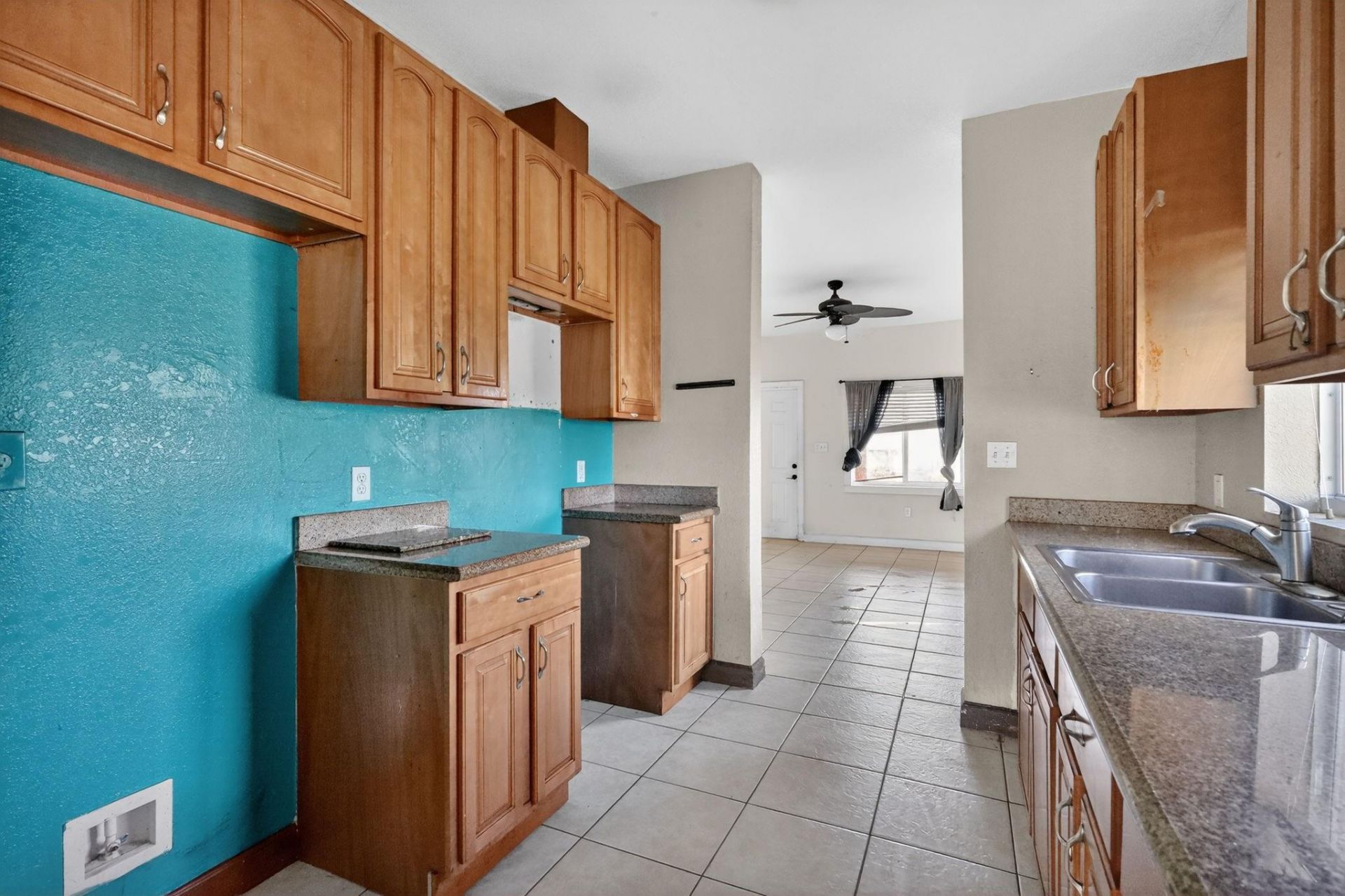 6351 NW 31st Ct, Miami, FL 33147 Photo