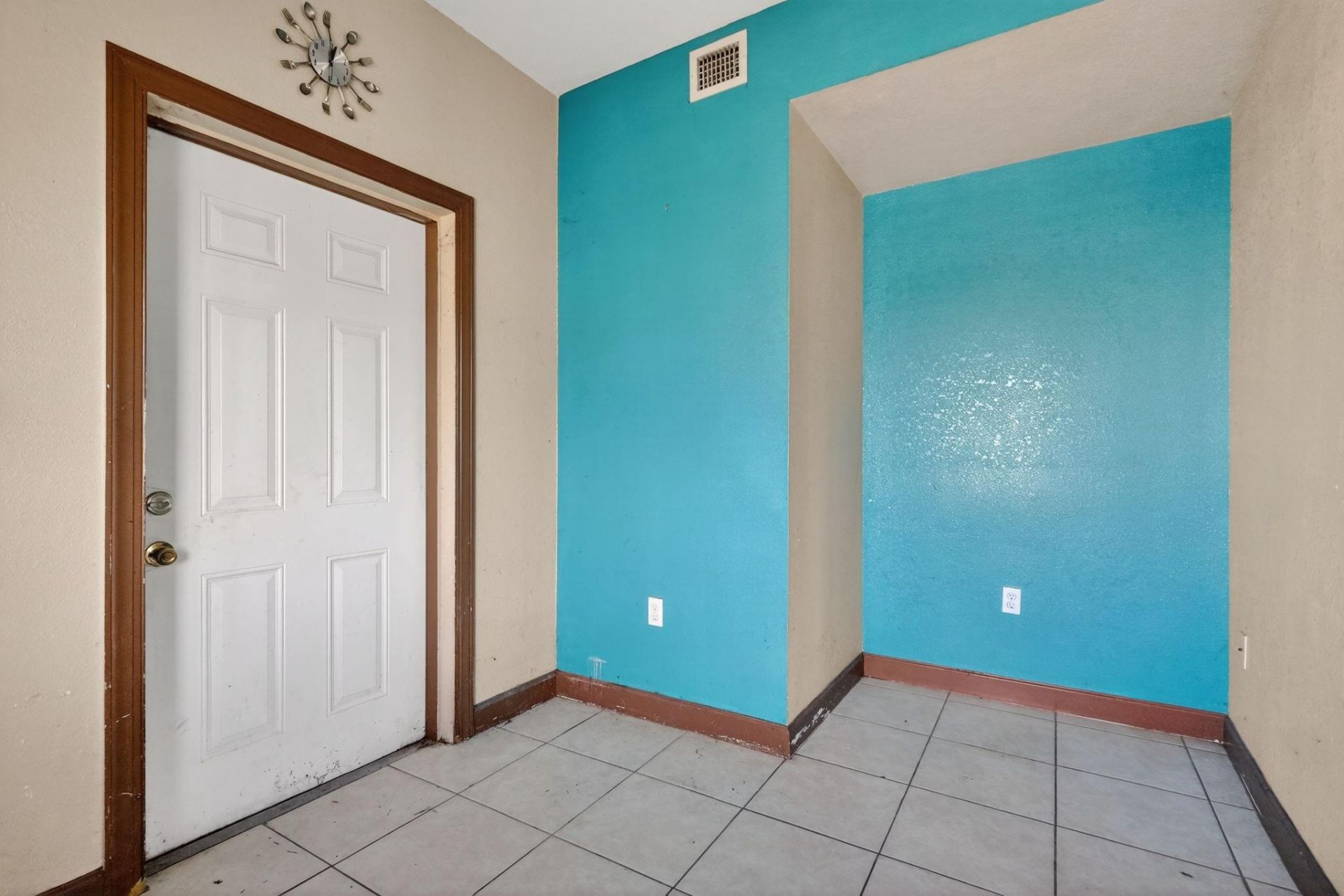 6351 NW 31st Ct, Miami, FL 33147 Photo