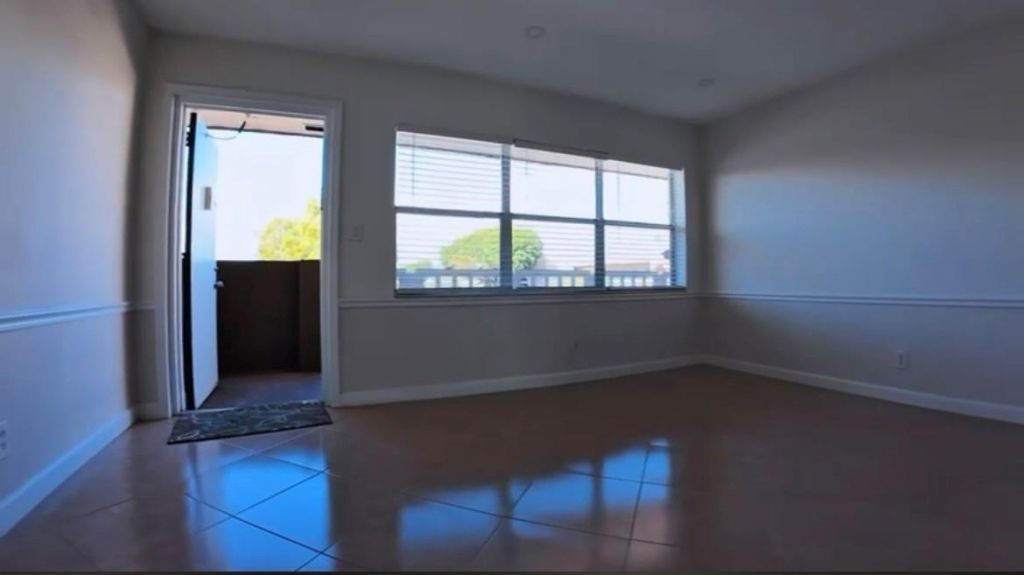 9101 Sunrise Lakes Boulevard, Unit 203, Sunrise, FL 33322 Photo