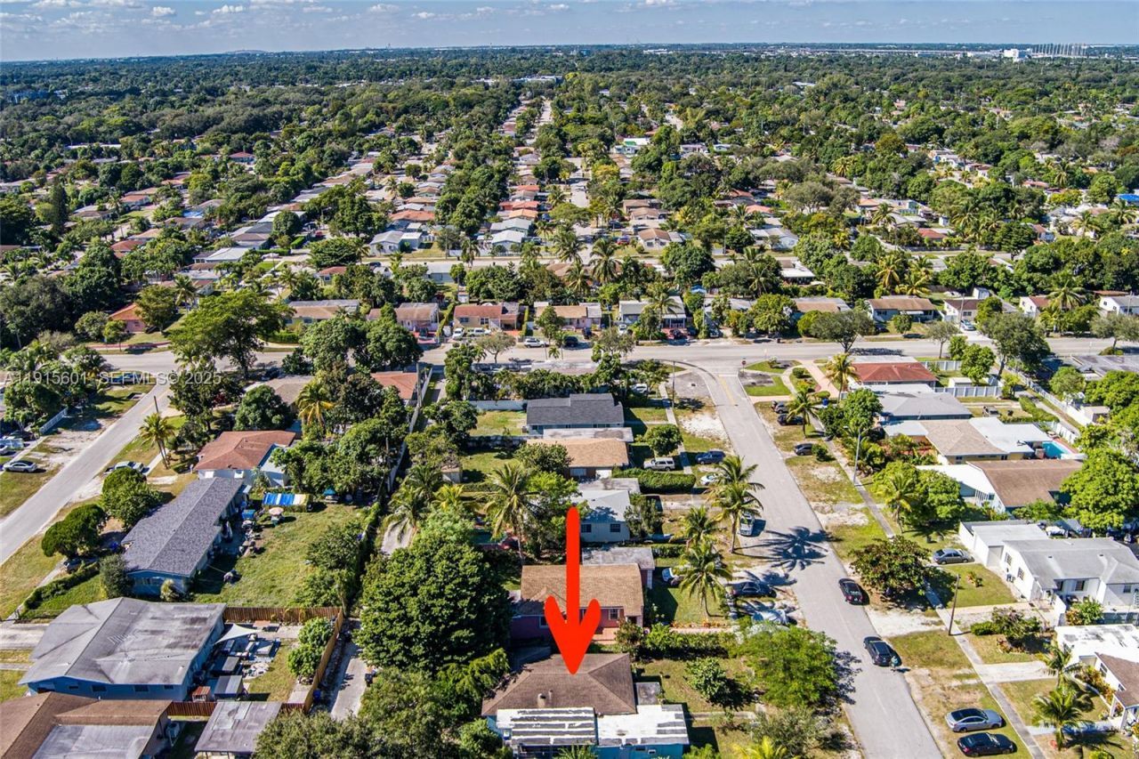 1264 NE 156th St, North Miami Beach, FL 33162 Photo