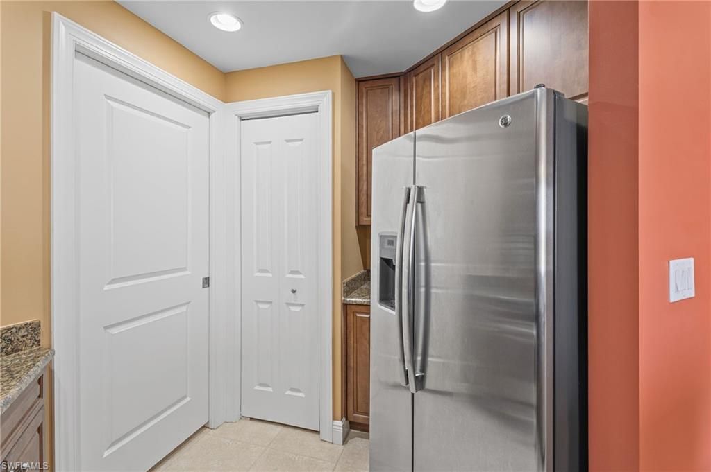 5793 Cape Harbour Dr, Unit 615, Cape Coral, FL 33914 Photo