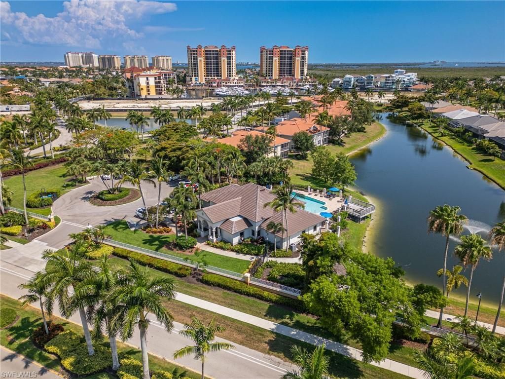 5793 Cape Harbour Dr, Unit 615, Cape Coral, FL 33914 Photo