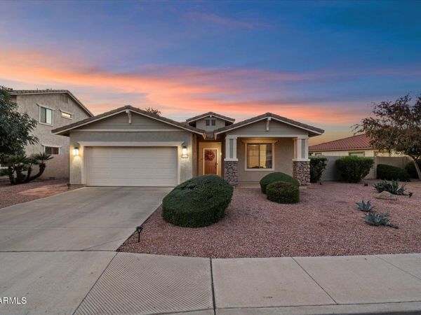6710 S SETON Avenue, Gilbert, AZ 85298