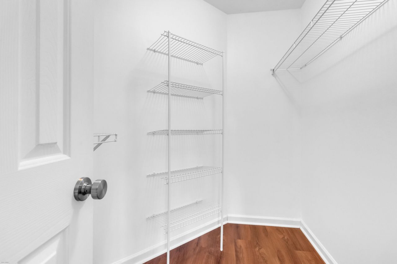 2481 Fulford Court Photo 17