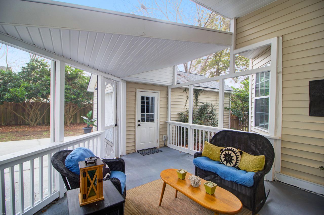 2481 Fulford Court Photo 28