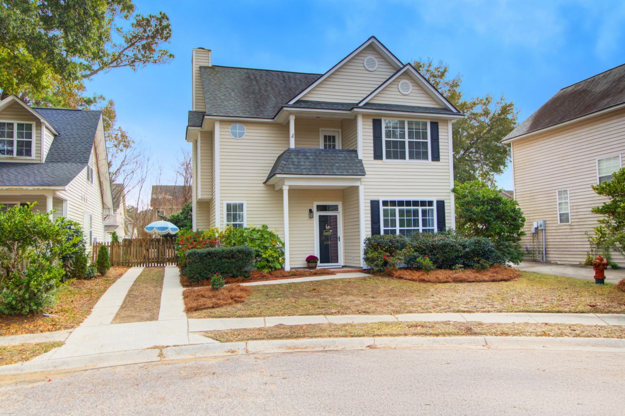 2481 Fulford Court Photo 32