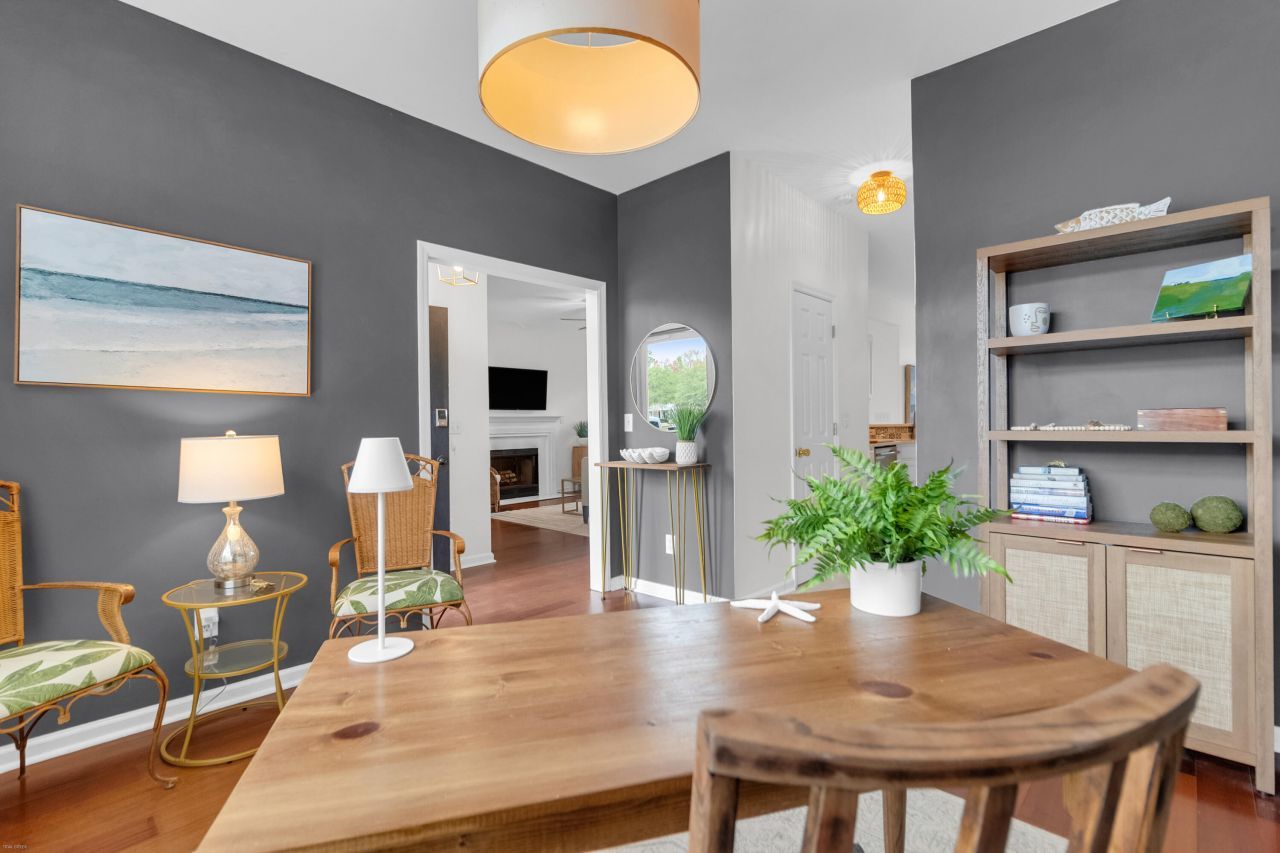 2481 Fulford Court Photo 4