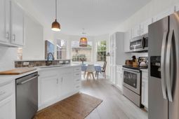 2481 Fulford Court photo 4