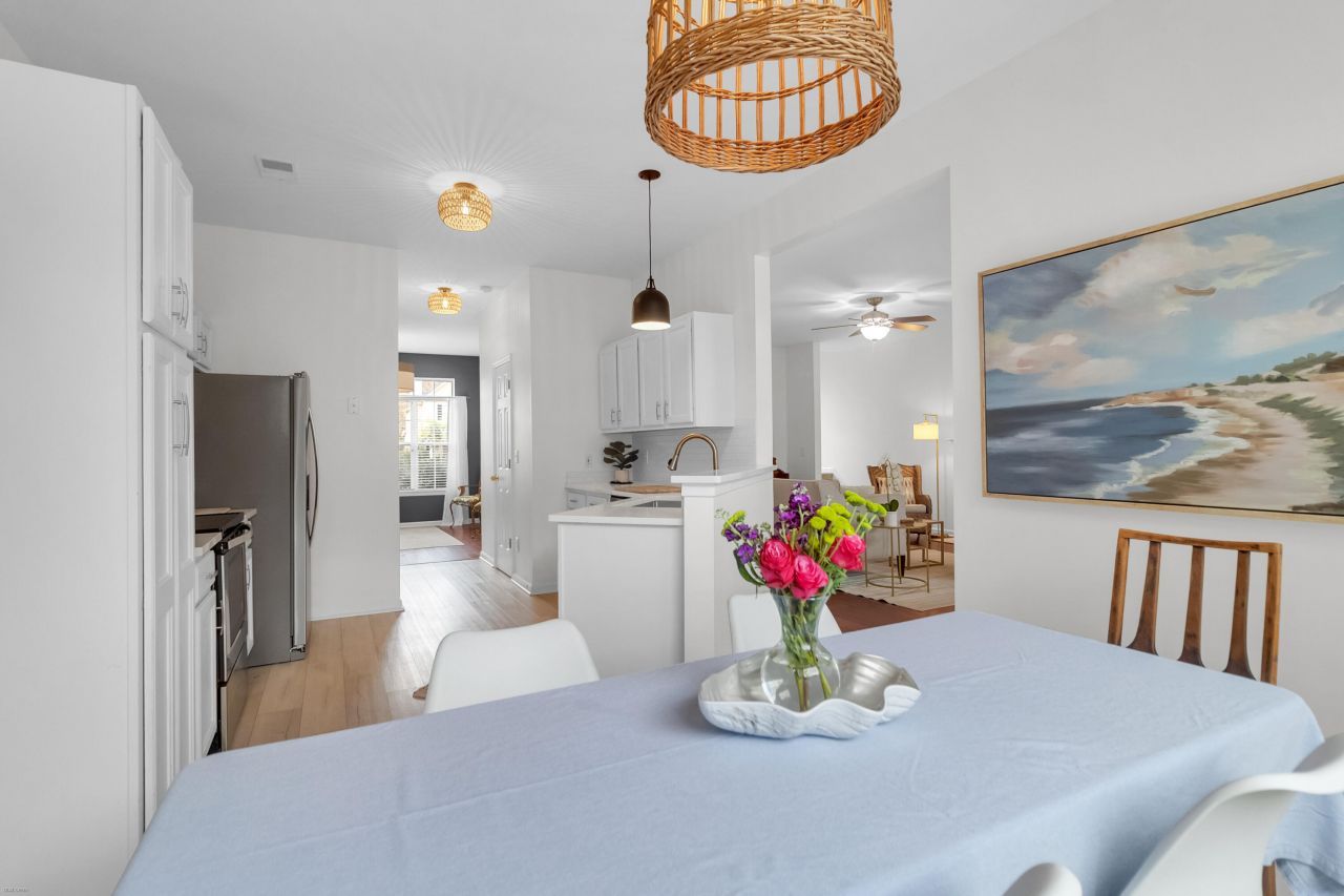 2481 Fulford Court Photo 9