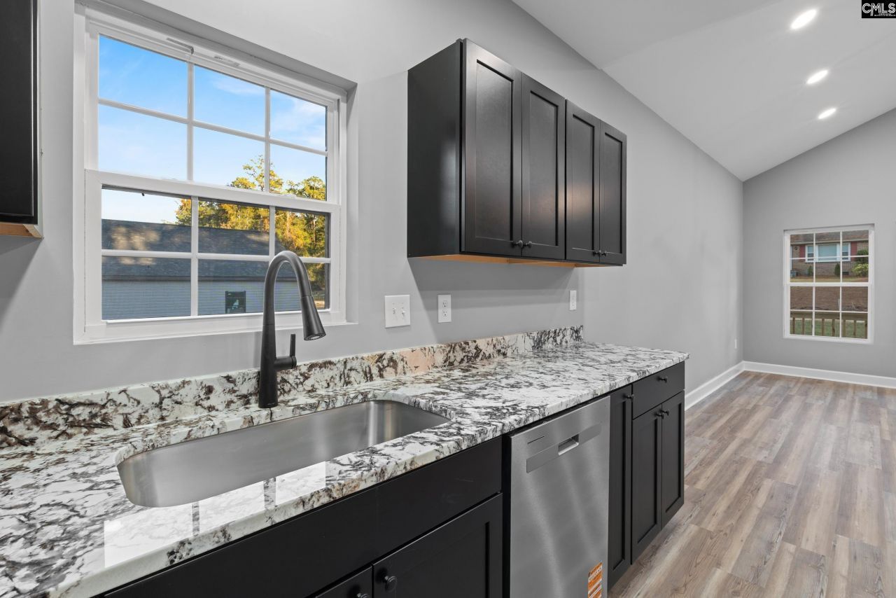 9529 Commonwealth Boulevard Photo 9