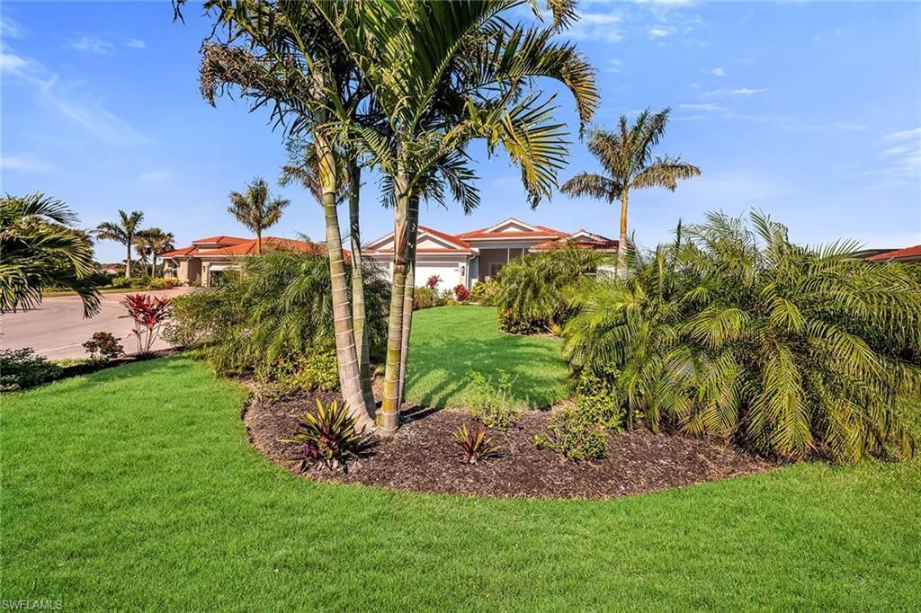 18763 Lake Hammock Dr, Naples, FL 34114 Photo