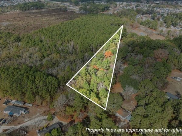 7536 Glen Raven Drive, Fayetteville, NC 28306