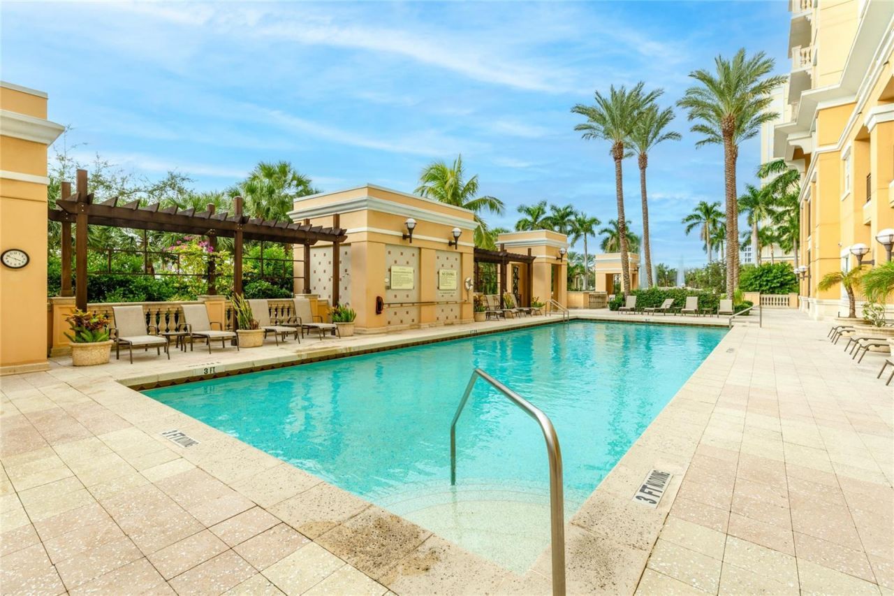 750 N Tamiami Trail, Unit 1007, Sarasota, FL 34236 Photo