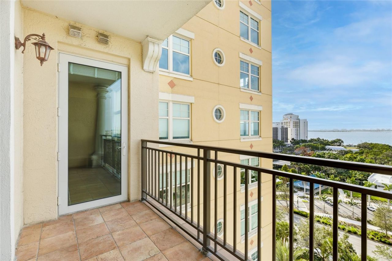 750 N Tamiami Trail, Unit 1007, Sarasota, FL 34236 Photo