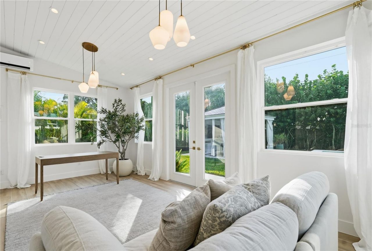 5510 Venetian Boulevard Ne, Saint Petersburg, FL 33703 Photo