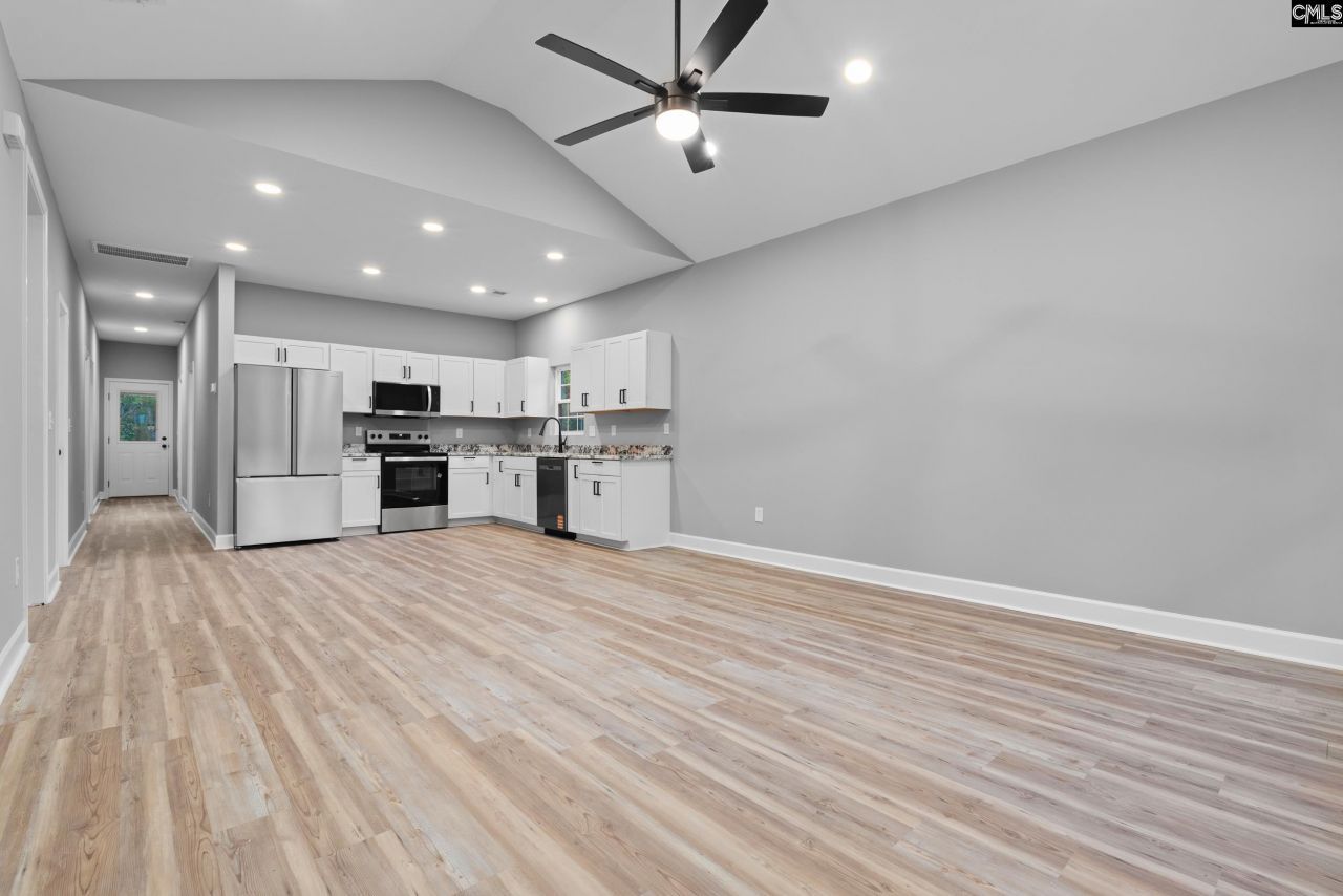 9521 Commonwealth Boulevard Photo 4