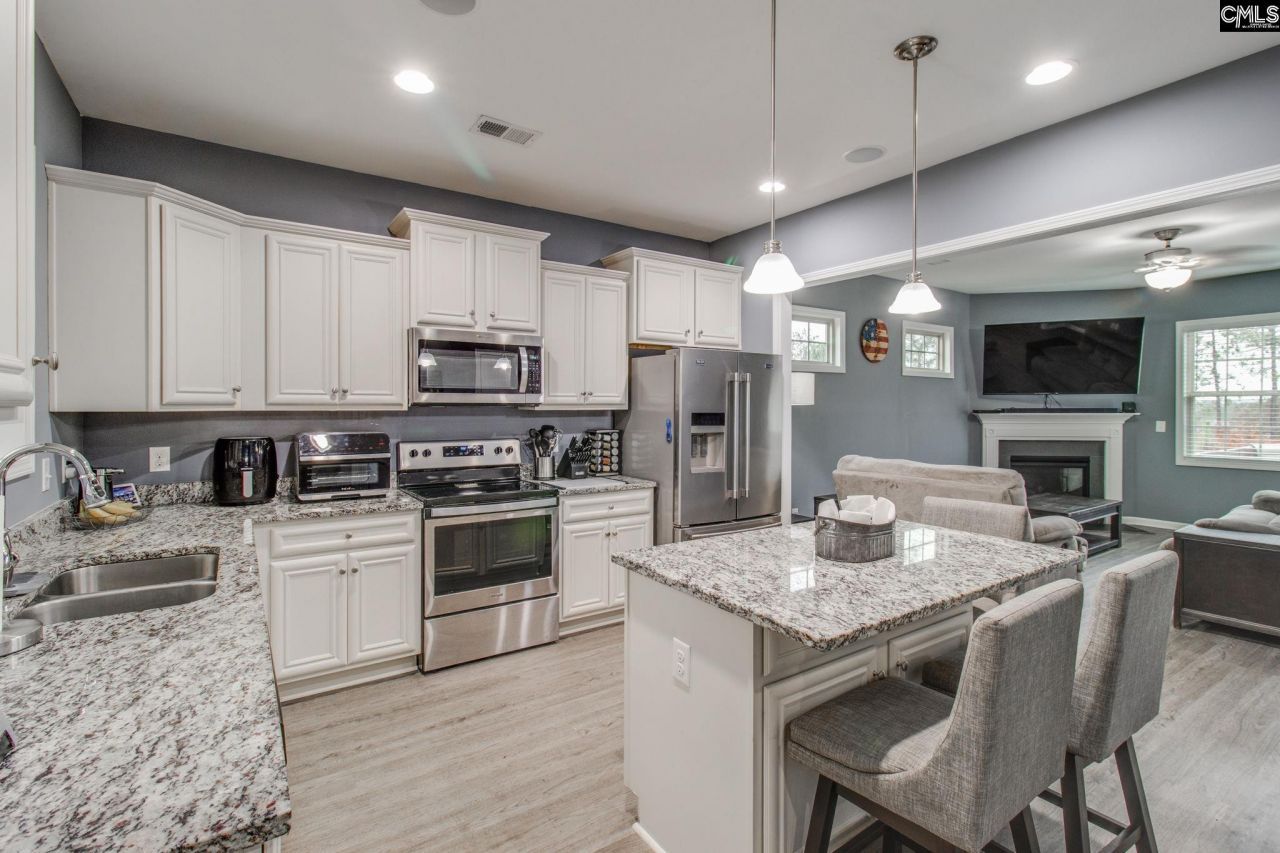 220 Cassique Drive Photo 8